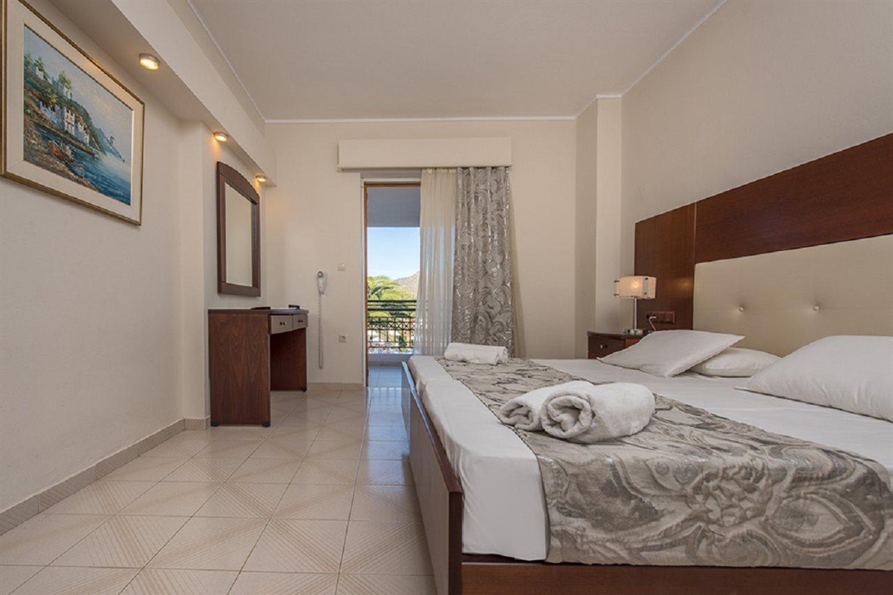 Golden Sun Resort - Adults Only Kalamaki  Bagian luar foto