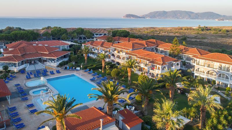 Golden Sun Resort - Adults Only Kalamaki  Bagian luar foto