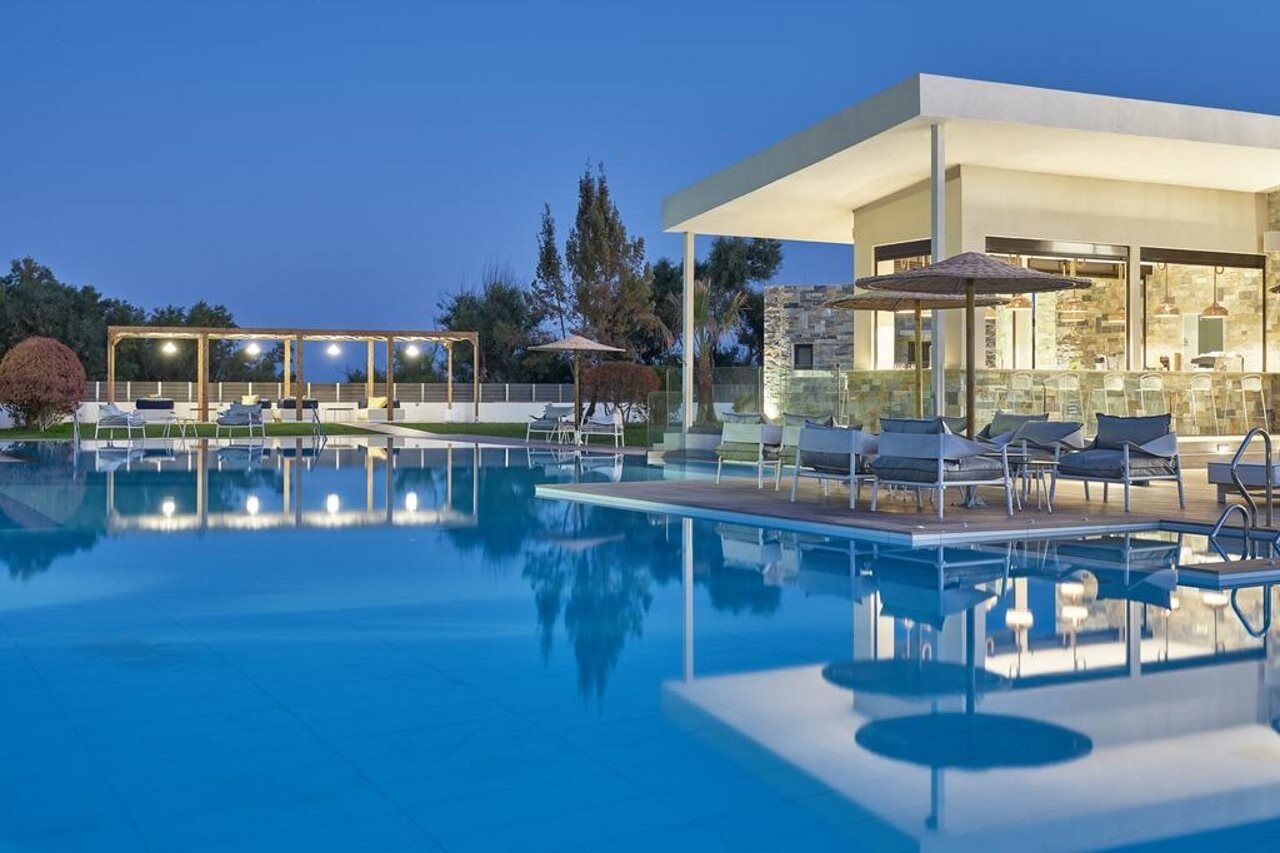 Golden Sun Resort - Adults Only Kalamaki  Bagian luar foto